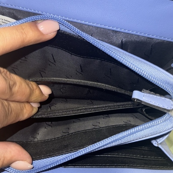 Crossbody Triangle Pattern - light blue - Picture 8 of 9